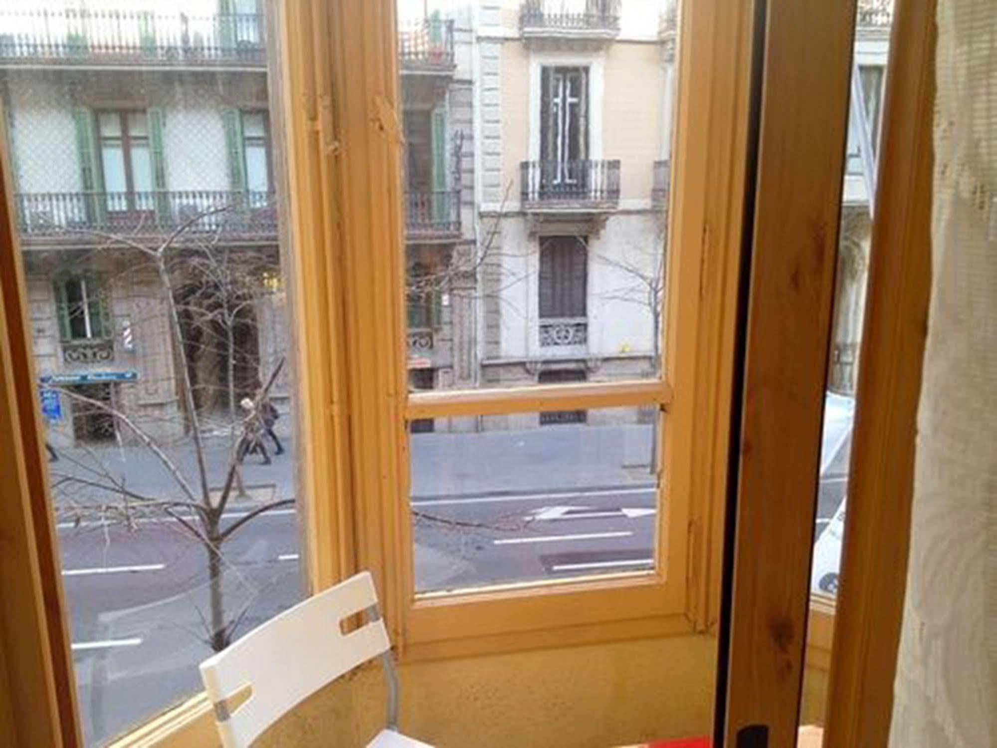فندق برشلونةفي  هوستال بالميس سنترو المظهر الخارجي الصورة